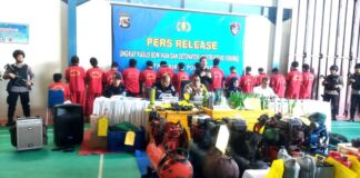 Ditpolairud Polda NTB Amankan 23 tersangka, 8 Perahu Motor dan 251 Detonator.