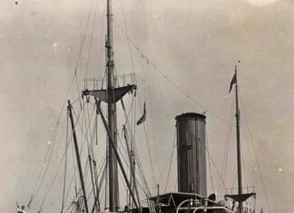 Kapal Mewah Van Der Wijk