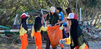 Kampanyekan Bersih Pantai, Aruna Senggigi Kolaborasi dengan I-BUK-I dan SDN 1 Sesela