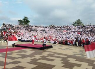 Ini Pesan Walikota Mataram dan Pj Gubernur NTB saat Pembagian Bendera Merah Putih