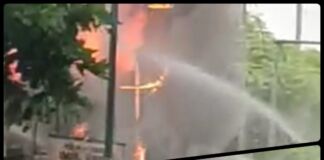 Gudang Rongsokan Terbakar, Penyebab Masih Belum Diketahui