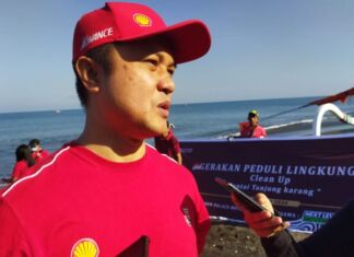 Peringati HUT ke 79 RI, Warga Diminta Jaga Kebersihan Pantai Tanjung Karang Mataram
