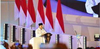 Tangis Haru Prabowo Pecah saat Umumkan Kenaikan Gaji Guru: Kami akan Upayakan Terus