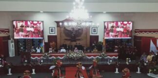 Busana Adat Warnai Rapat Paripurna DPRD NTB. Ketua DPRD NTB : Ikhtiar Membangun NTB