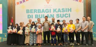 Berbagi Kasih, Hotel Aruna Senggigi Lombok Berikan Santunan dan Takjil Gratis