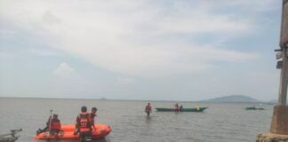 Kejar Ember, Pencari Ikan Belum Ditemukan