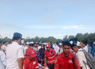 Upacara HUT Lombok Barat ke-67, PMI Sigap Selamatkan Puluhan Peserta yang Tumbang!