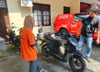 Untuk Bertahan Hidup, Perempuan Asal Sumbawa Lakukan Ini