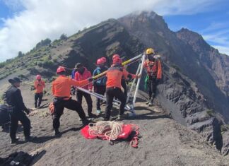 Wisatawan Brasil Terpantau Drone