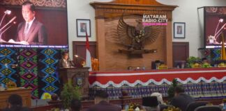 DPRD NTB Ketok Palu Satu Raperda! Gubernur Miq Iqbal: Wujud Nyata Reformasi Birokrasi dan Pelayanan Publik