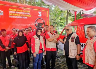 DPP PDI Perjuangan Salurkan Bantuan untuk Korban Bencana Banjir di Kota Mataram