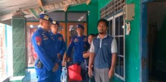 Kursi Roda untuk Warga Labuhan Poh Sekotong