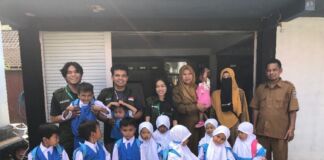 KKN Literasi Universitas Mataram Dampingi Pendaftaran NPP dan Digitalisasi Perpustakaan Lembar Selatan