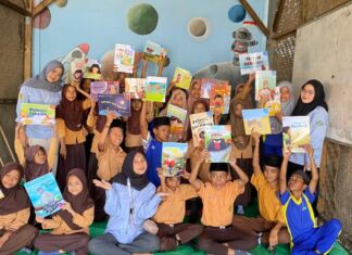 KKN PMD Literasi Unram Wujudkan Taman Literasi Numerasi X Apotek Hidup di SDN Bunsalak