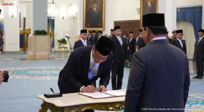 presiden lantik 5 menteri