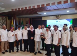 Komisi IV DPR RI Minta TPST Sandubaya Direlokasi