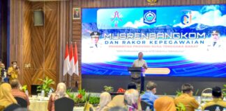 Berkompetisi Melalui Kinerja bukan Politik