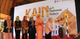 Sambut HUT NTB, Museum Gelar Pameran Kain. Wagub : Kain Identitas Diri