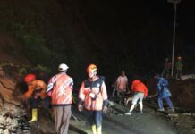 Gerak Cepat BJN, BPBD dan Damkar Bersama TNI–Polri Bersihkan Longsor Jalur Pusuk Sembalun