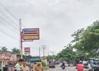 Pemprov NTB Tangani Jalan Rusak Praya–Keruak