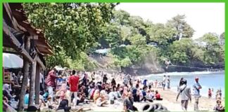 Ribuan Warga Rayakan Lebaran Topat