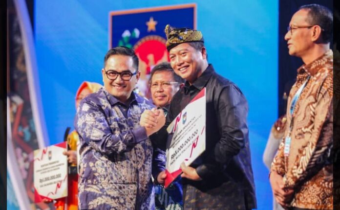 Gubernur NTB Raih Juara I Creative Financing