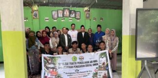 Angkat Nilai Kearifan Lokal, KKN UMMAT Kelompok 33 Gelar Inovasi Pengolahan Air Nira dan Pelatihan Digital Marketing di Desa Mekarsari